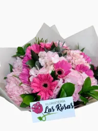 Arreglo De Flores En Hortensias Y Gerberas