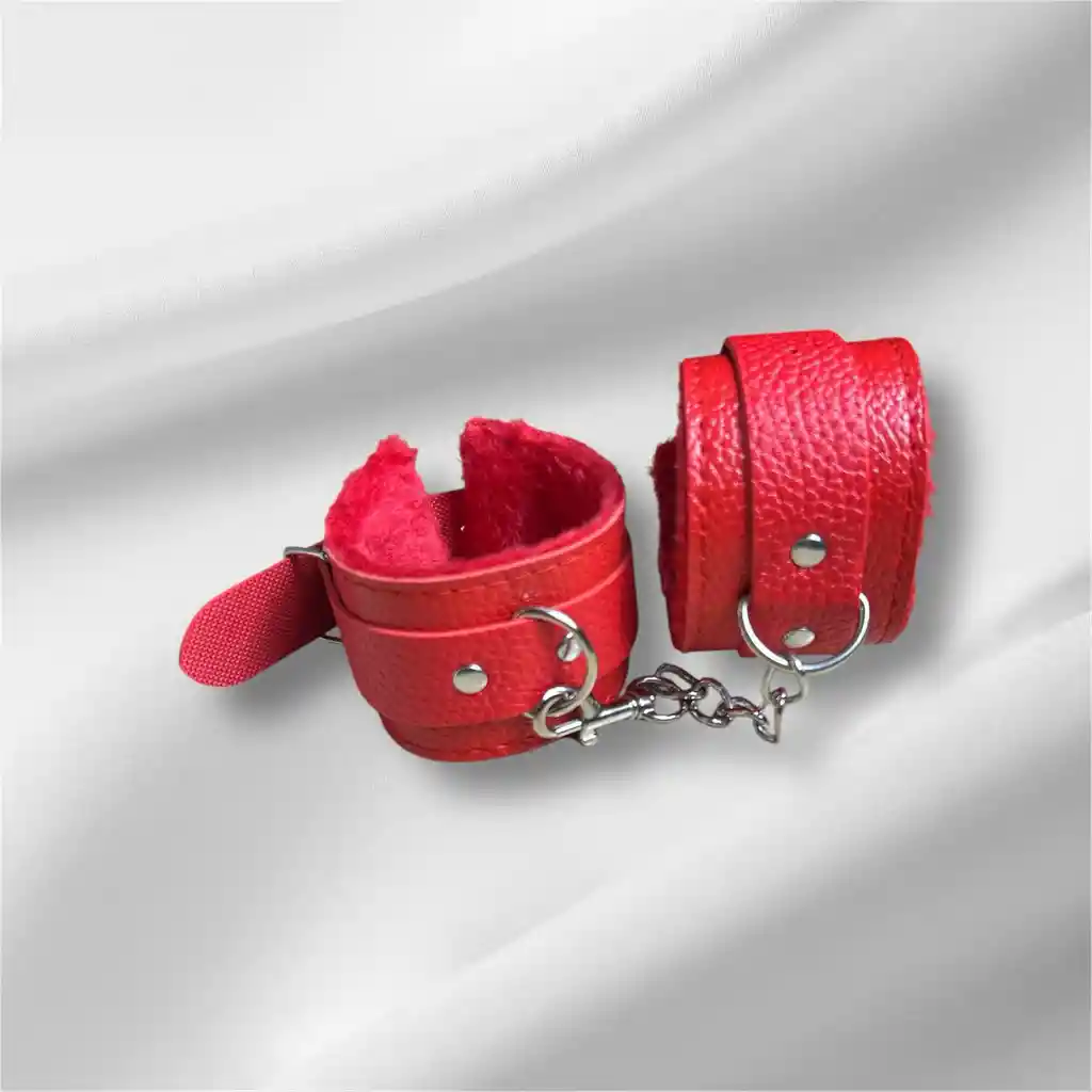 Esposas Peluche Tipo Cuero Rojo