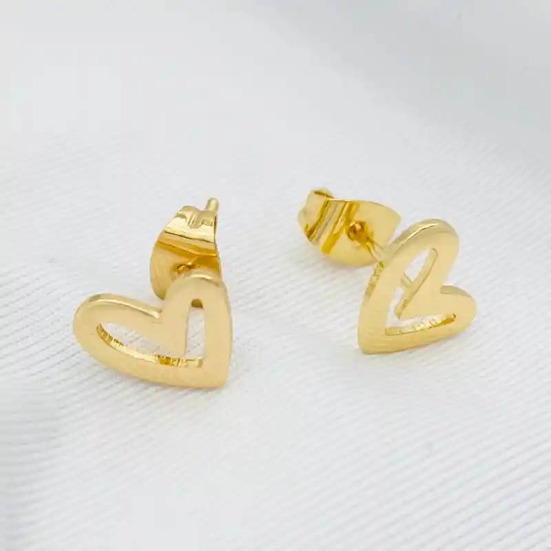 Aretes Corazón Dorado Mini