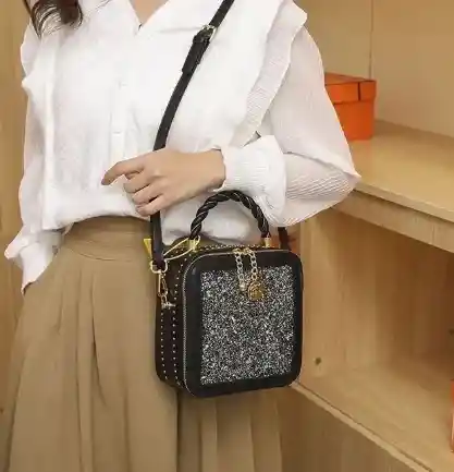 Bolso Ko Brillante Negro
