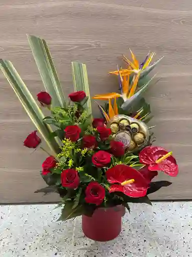 Ramo De Rosas Y Anturios