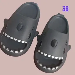 Pantufla Tiburon Talla 36