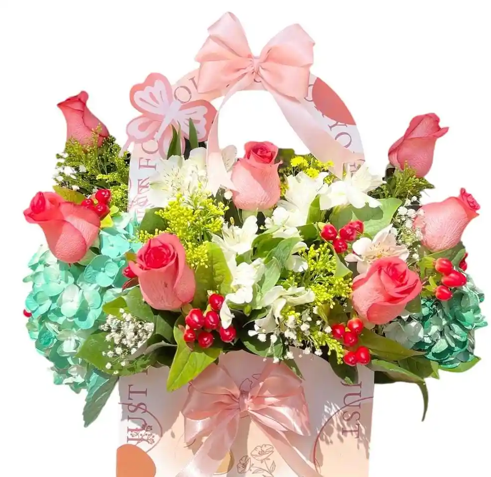 Rosas Salmón En Caja De Regalo