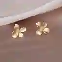Aretes Flor Dorada
