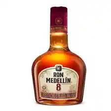 Ron Medellín 8 Años