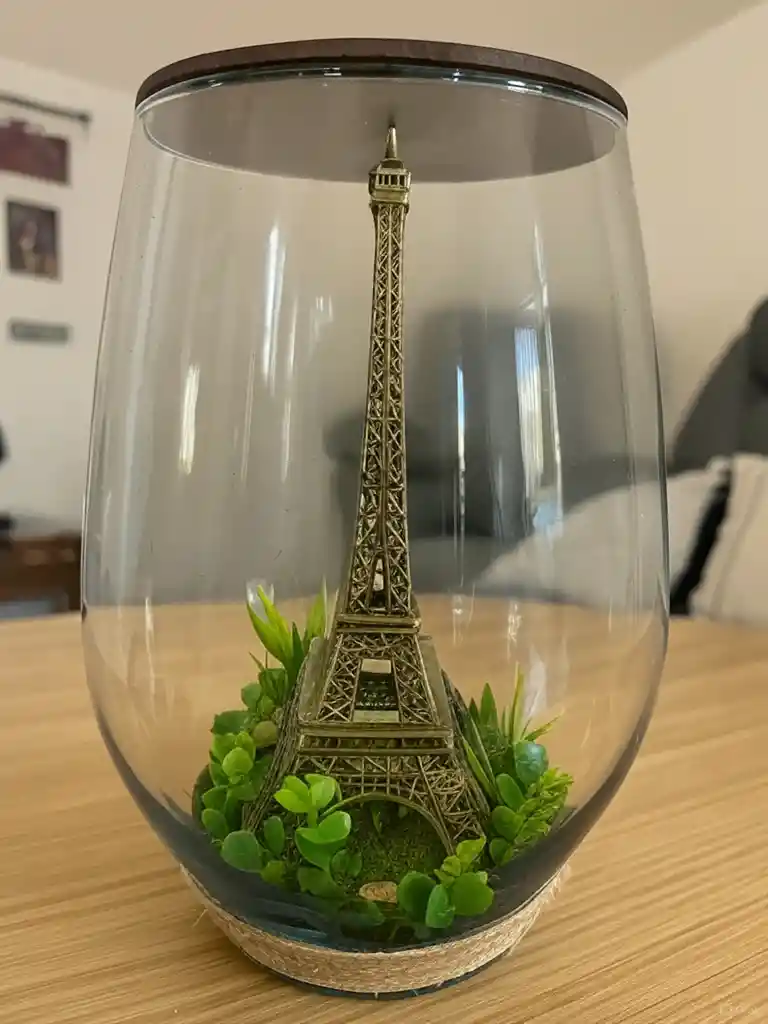 Adorno Torre Eiffel En Jarron De Vidrio