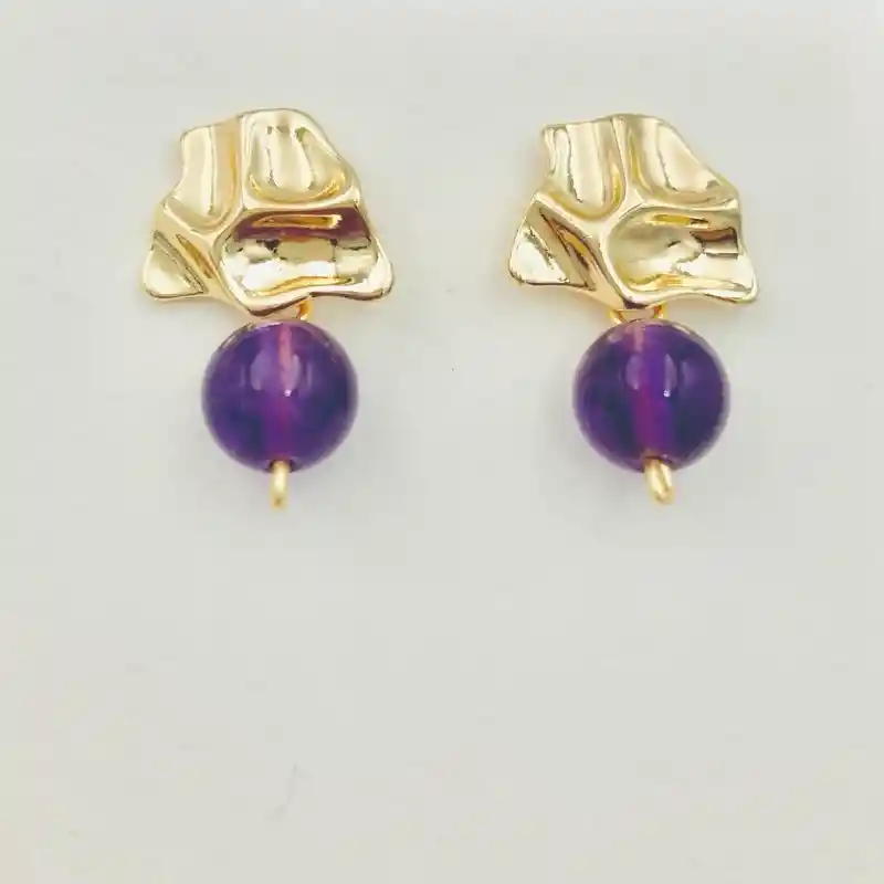 Aretes Dorados Con Piedra Amatista