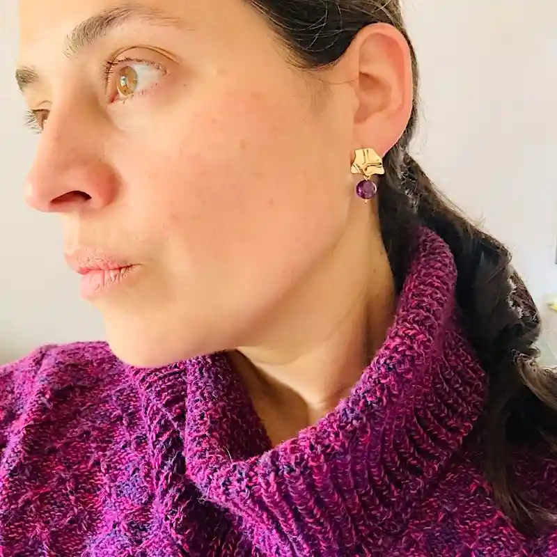 Aretes Dorados Con Piedra Amatista