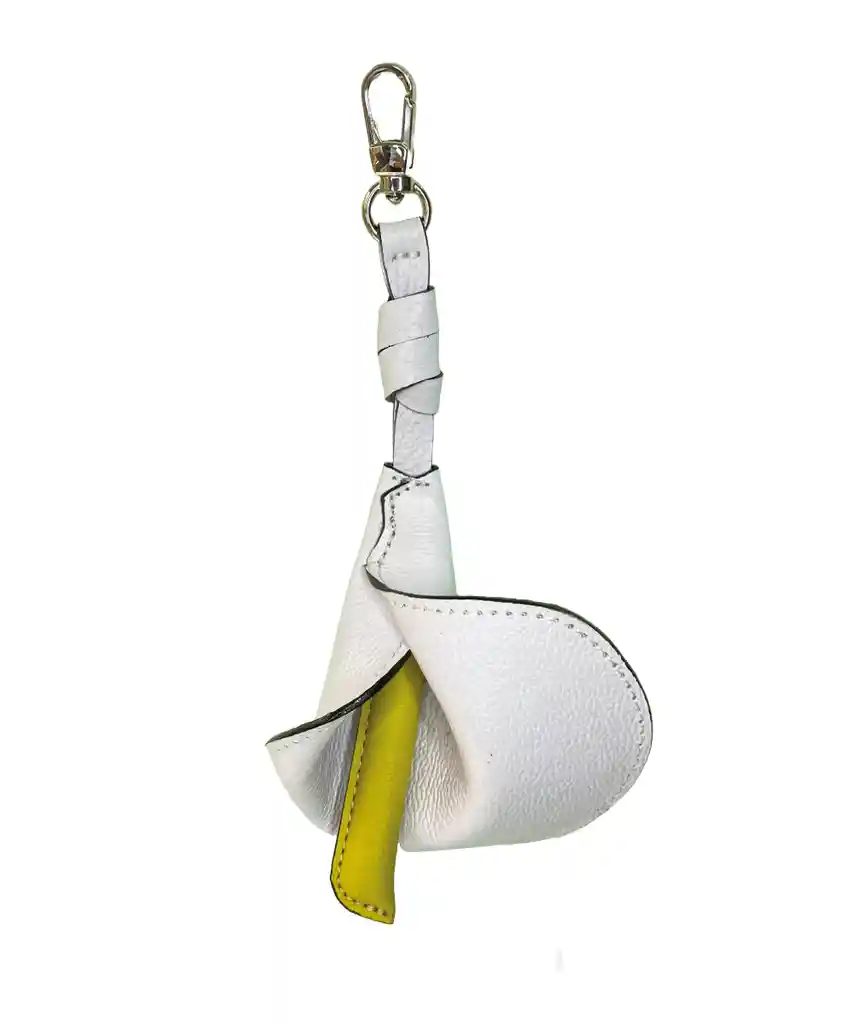 Charm Lirio, Llavero En Cuero