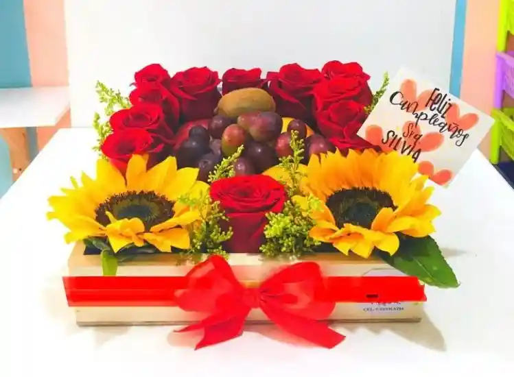 Ramo De Frutas ( Arreglo De Flores - Arreglo Floral - Rosas ) Regalo Para Mujer