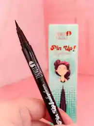 Trendy Delineador Plumón Pin Up 💋 – Look Retro Con Trazos Precisos 👁️✨