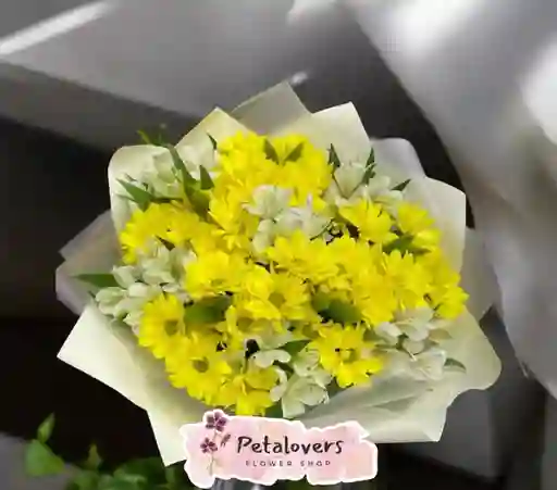 Flores Margaritas Amarillas Y Astromelias Blancas