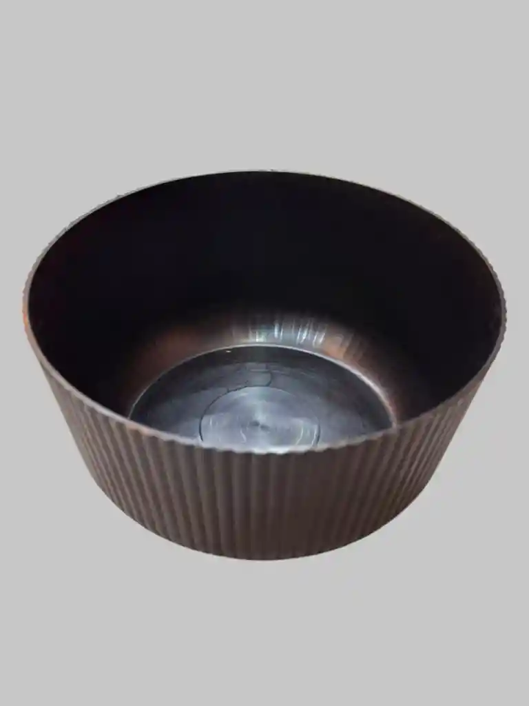 Matera Plastica Negra Nordica