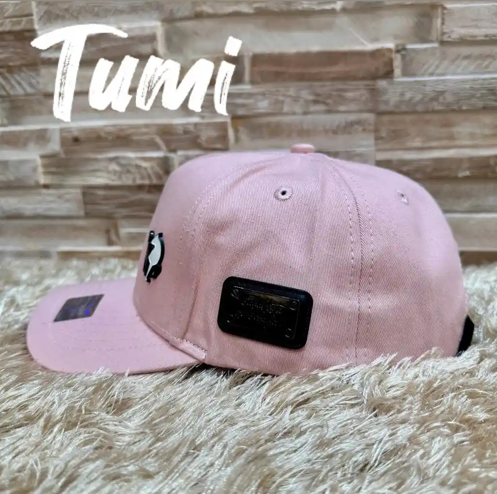 Gorra Rosa Minimalista