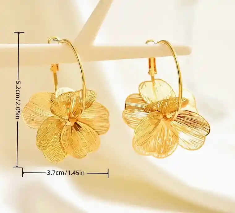 Aretes De Flores Doradas Grandes