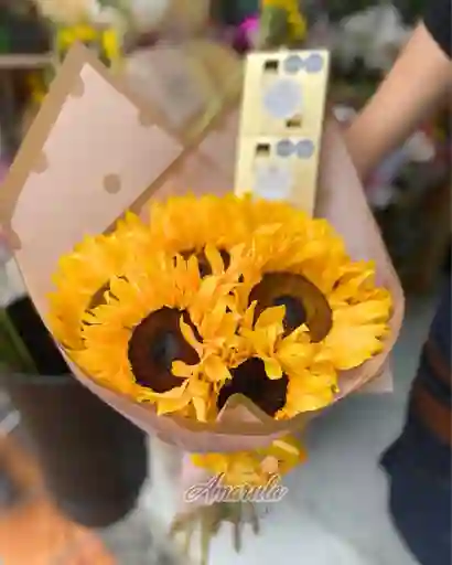 Arreglo Girasol Ferrero