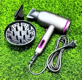 Secador De Cabello Gw 6601 Con Difusor Y 2 Boquillas