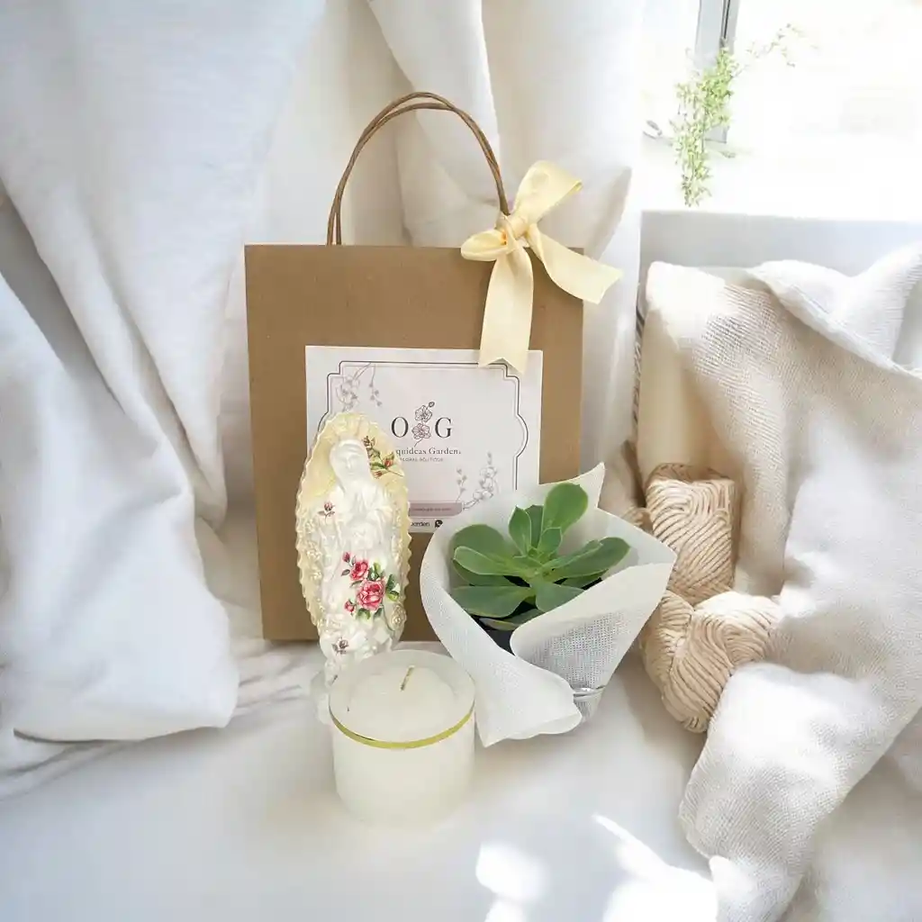 Kit Vida Condolencias - Virgen 14 Cms + Vela Y Suculenta