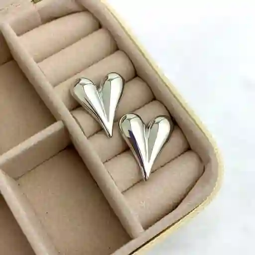 Aretes Corazón Topos Chunky Plateados Para Mujer