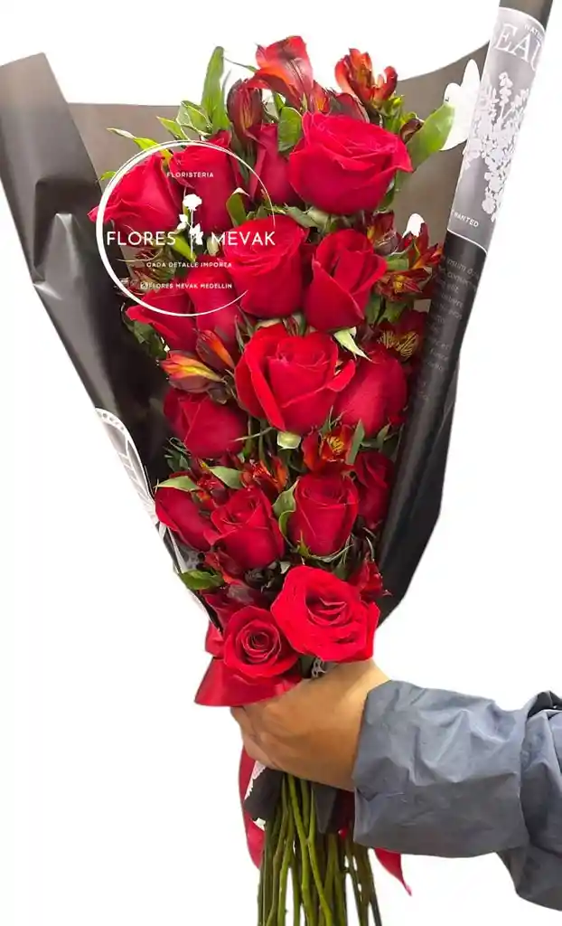 Rosas En Ramillete