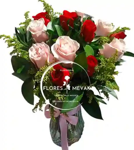 Rosas En Jarron