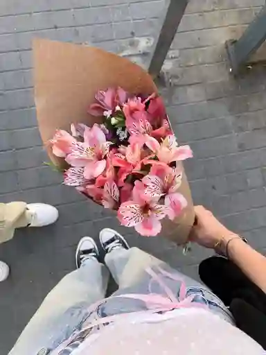 💐 Bouquet “delicadeza Eterna”