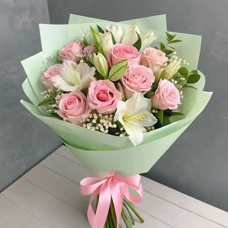 💗 Elegancia Serena: Bouquet De Rosas Y Lirios
