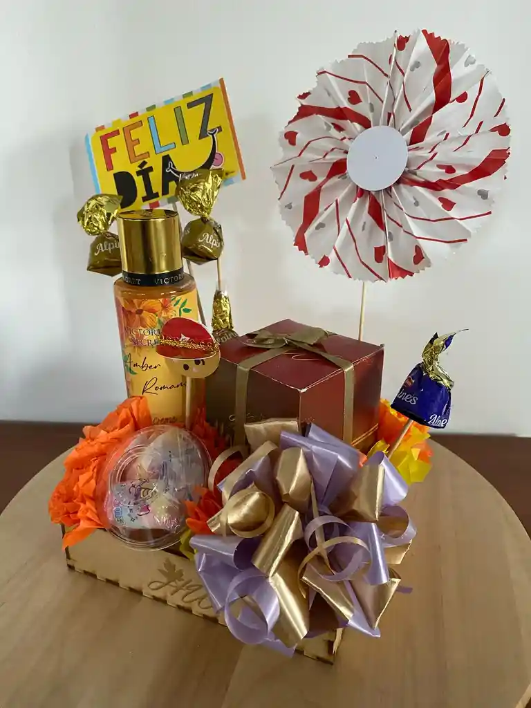 Ancheta De Regalo Con Vela Aromatica Y Splash