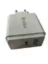 Cargador De Pared Con Entrada Dual Usb, Tipo-c En Blanco