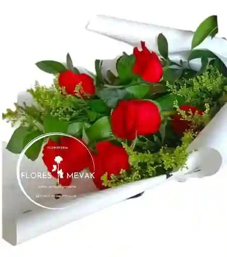 Rosas En Ramillete