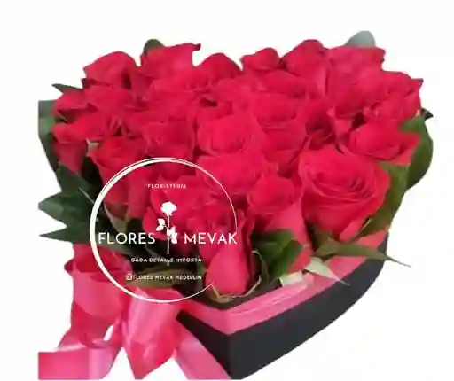 Rosas Rojas En Corazon