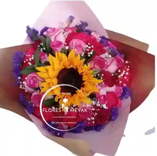 Ramo De Rosas Y Girasol Ultravioleta