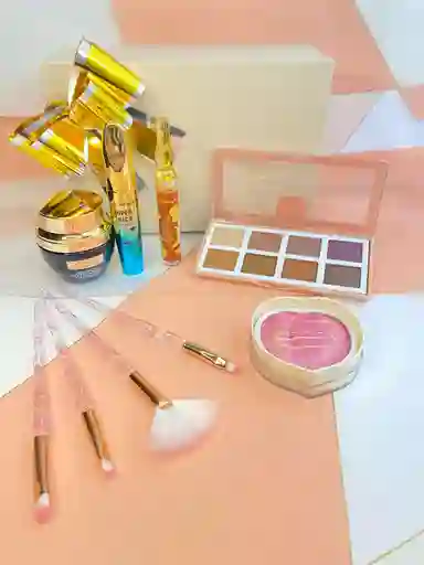 Regalo Especial Combo De Maquillaje - Combo 7			