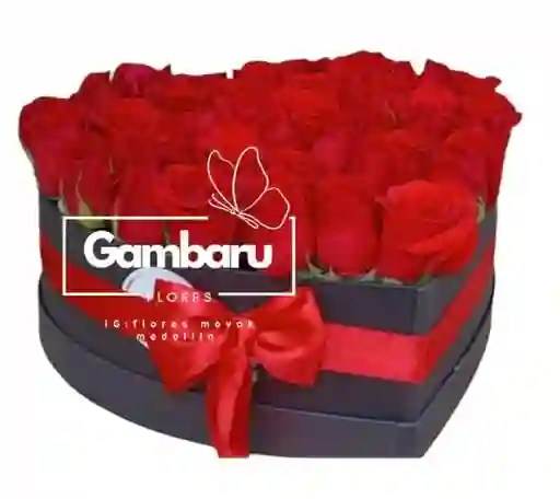 Rosas Rojas En Corazón