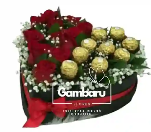 Flores Rosas Ferrero En Corazón