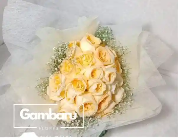 Rosas En Bouquet Pastel