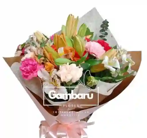 Flores, Rosas, Lirios, En Bouquet