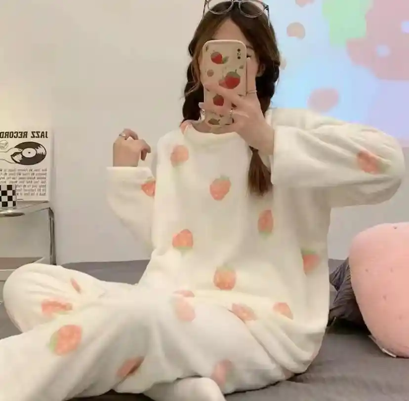 Pijama Térmica Fresas Talla Única Adulto