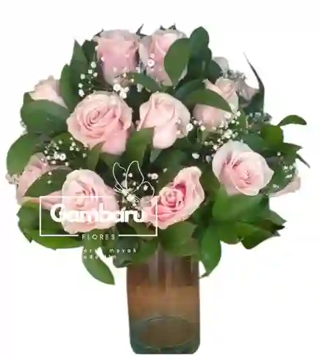 Rosas Rosadas En Jarron