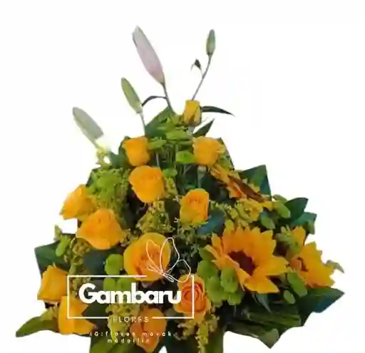 Flores En Rosas Y Girasoles Amarillos