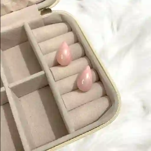 Aretes Gota Mini Perlada Rosa