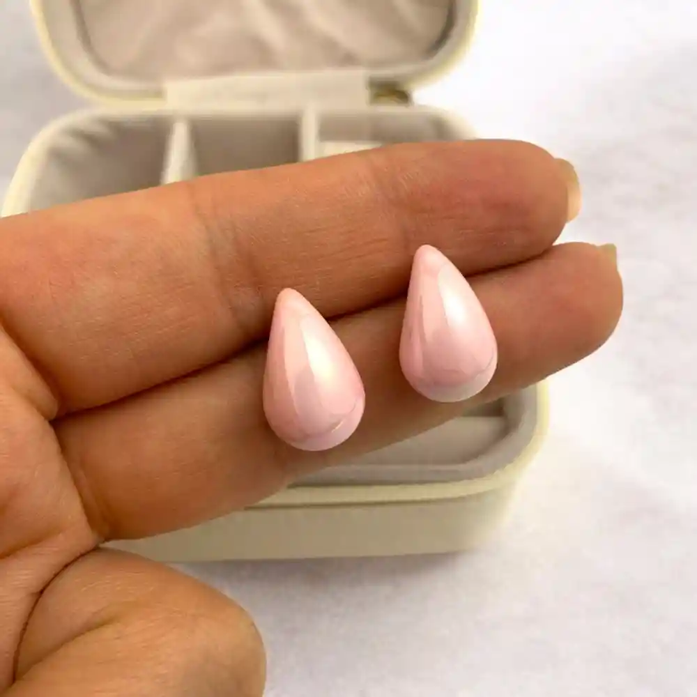 Aretes Gota Mini Perlada Rosa