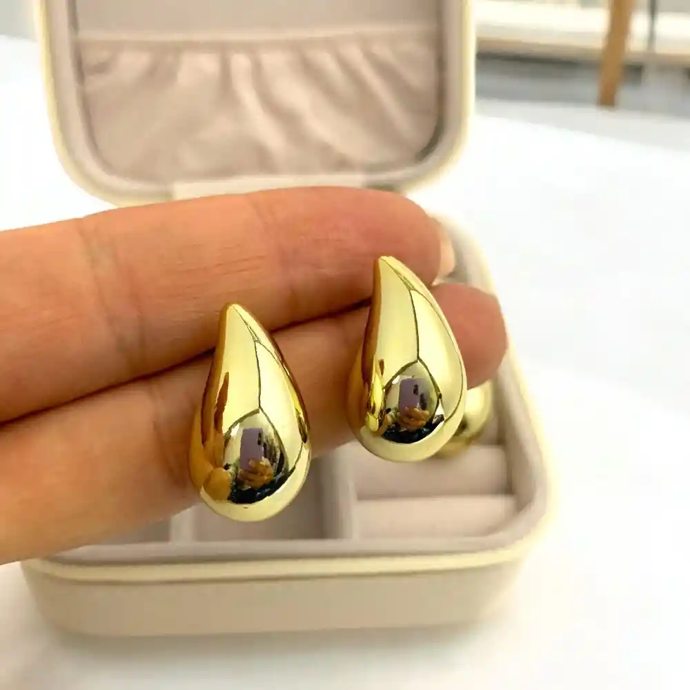 Aretes Gota Chunky Dorados 3cm