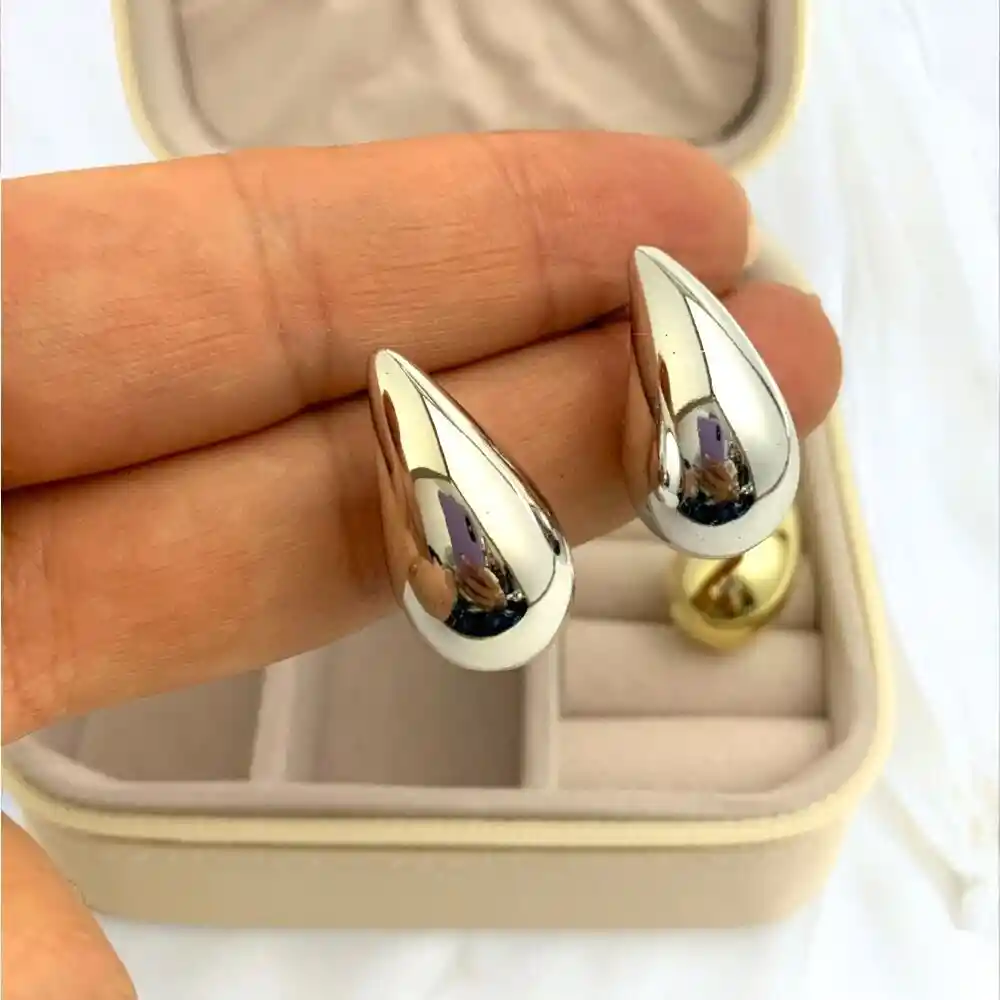 Aretes Gota Chunky Plateado 3cm