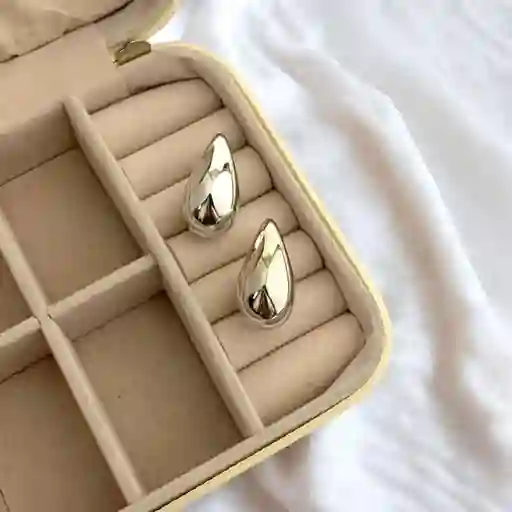 Aretes Gota Chunky Plateado 3cm