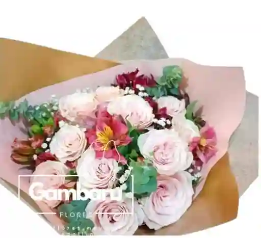 Rosas Rosadas En Bouquet.