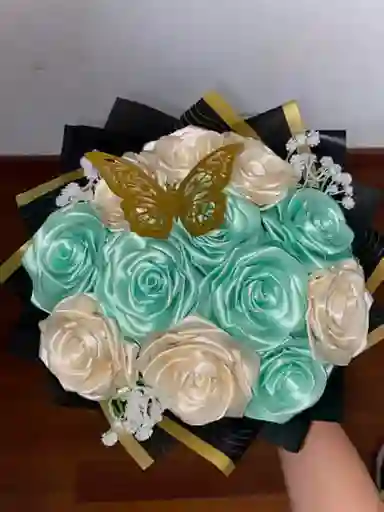 Ramo De 12 Rosas Eternas
