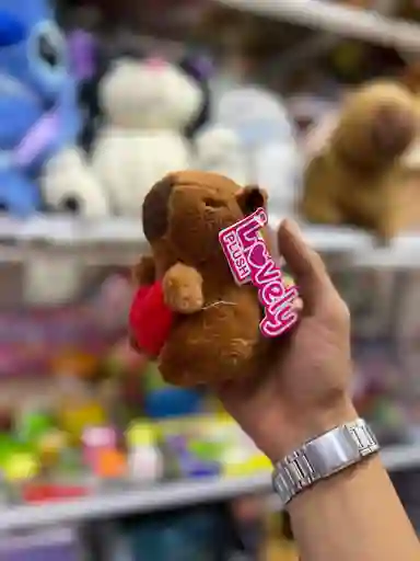 Peluche Capibara Kawaii Café Ángel Corazón Movimiento