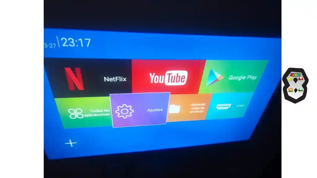 Proyector Smart Android Hy 300 1gb Ram 8 Gb Almacenamiento Con Magis