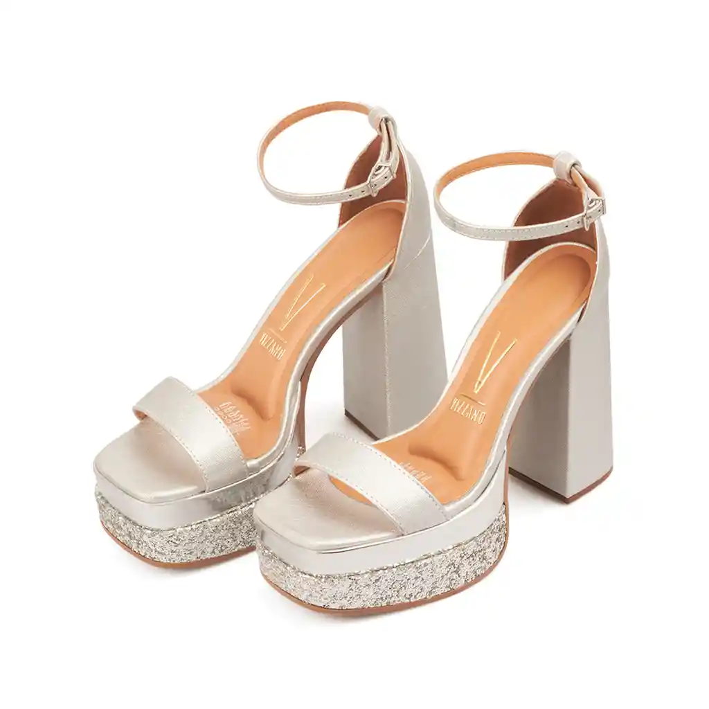 Sandalia Plataforma Plateado Vizzano Talla 39